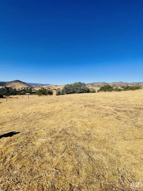 35760 Marvin Ct, Caliente, CA 93518 photo 29