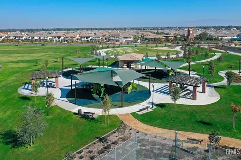 View/Area - 12715 Fairlawn Dr, Bakersfield, CA 93311 photo 6 of 6