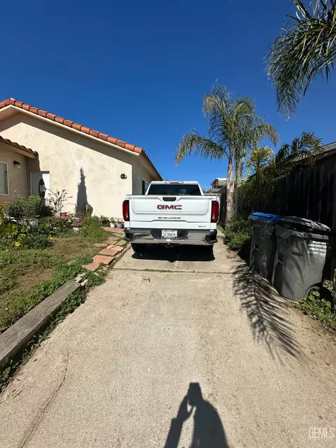 1061 Brighton Ave, Grover Beach, CA 93433 photo 2