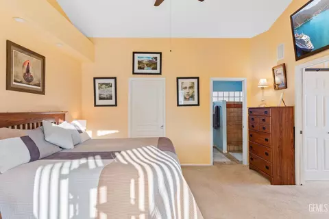 Bedroom - 26481 Winchester Ct, Tehachapi, CA 93561 photo 1 of 3