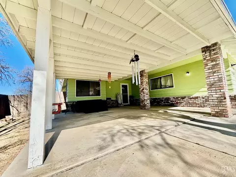Exterior - 27301 War Admiral Ct, Tehachapi, CA 93561 photo 4 of 11