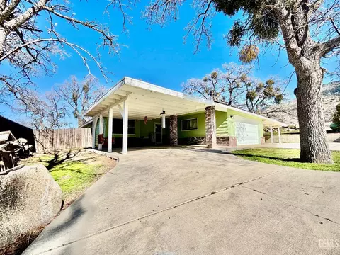 Exterior - 27301 War Admiral Ct, Tehachapi, CA 93561 photo 3 of 11