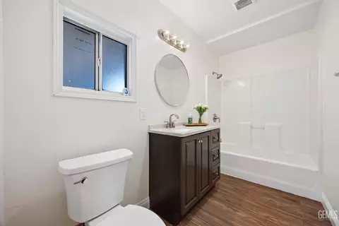 Bath - 1532 3rd St, Wasco, CA 93280 photo 3 of 3