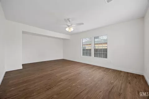 Living - 1532 3rd St, Wasco, CA 93280 photo 1 of 3