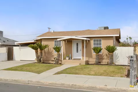 Exterior - 1532 3rd St, Wasco, CA 93280 photo 1 of 7