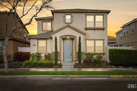 8314 Mcgraw Hill Dr, Bakersfield, CA 93311