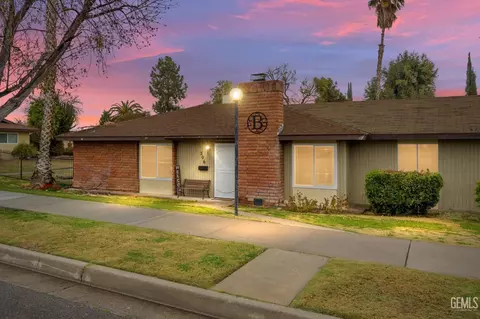 306 Calvin St, Taft, CA 93268