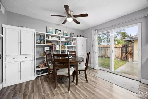 Dining - 306 Calvin St, Taft, CA 93268 photo 2 of 3