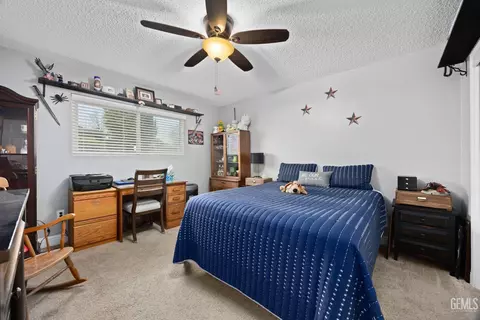 Bedroom - 306 Calvin St, Taft, CA 93268 photo 3 of 4