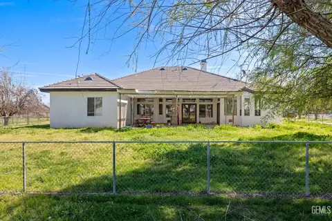 Exterior - 1649 Rodriguez Rd, Bakersfield, CA 93314 photo 1 of 2