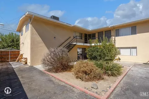 222 E St, Taft, CA 93268 photo 1