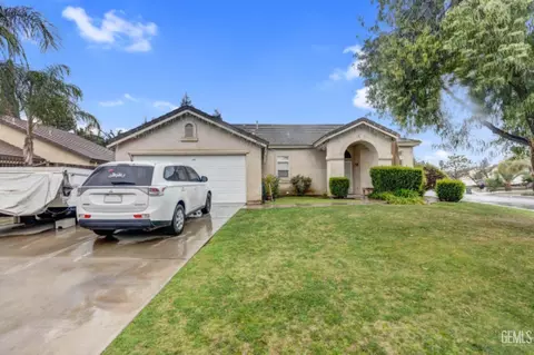 6911 Rush Point Ct, Bakersfield, CA 93313