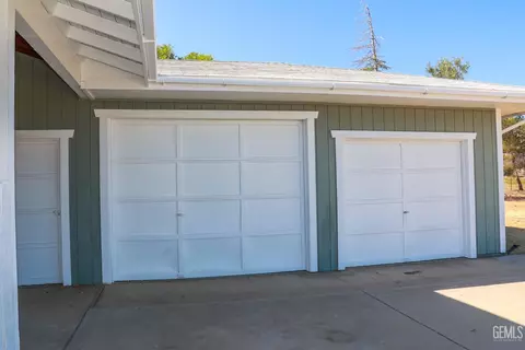10100 Windmill Ln, Weldon, CA 93283 photo 10