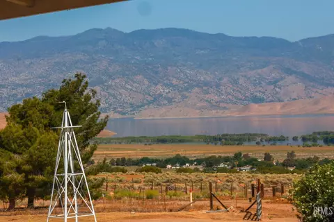 10100 Windmill Ln, Weldon, CA 93283 photo 8