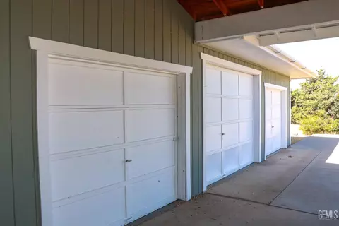 10100 Windmill Ln, Weldon, CA 93283 photo 12