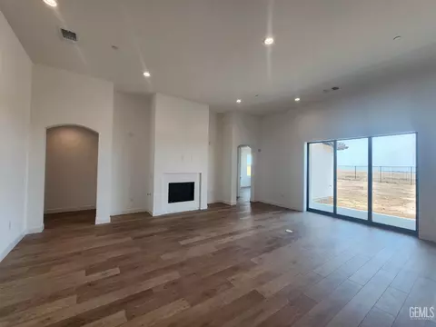 11733 Pendulum Dr, Bakersfield, CA 93306 photo 8