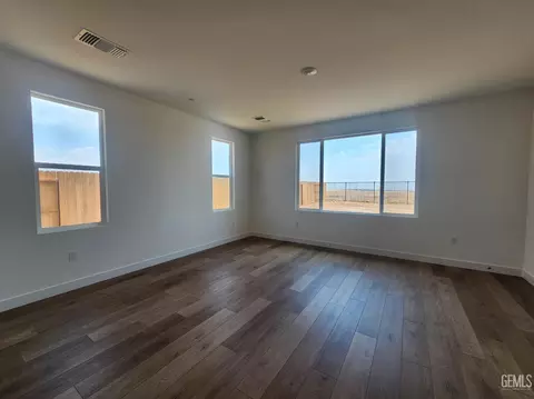 11733 Pendulum Dr, Bakersfield, CA 93306 photo 9