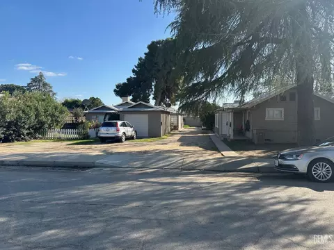 2811 Dracena St, Bakersfield, CA 93304