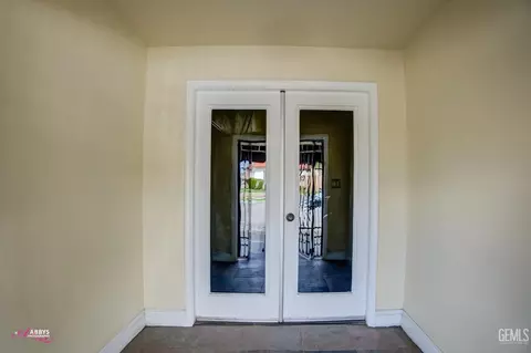 2230 G St, Bakersfield, CA 93301 photo 7