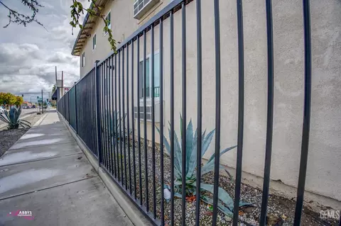 2230 G St, Bakersfield, CA 93301 photo 18