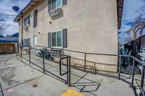 2230 G St, Bakersfield, CA 93301 photo 22