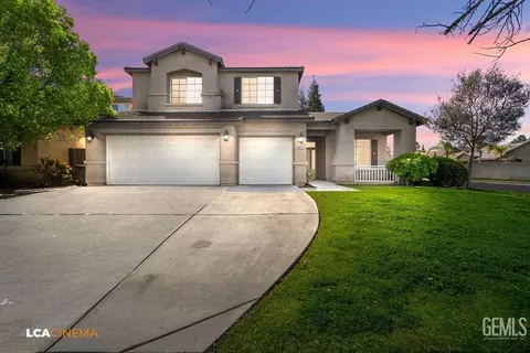 10915 Snowcreek Falls Ave, Bakersfield, CA 93312