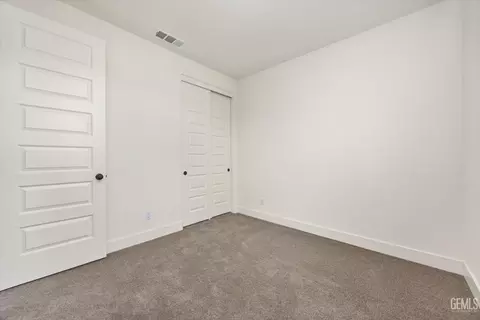 Bedroom - 6603 Wind Wolfs Ln, Bakersfield, CA 93313 photo 6 of 8