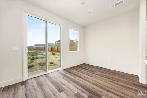 Other - 6603 Wind Wolfs Ln, Bakersfield, CA 93313 photo 6 of 9
