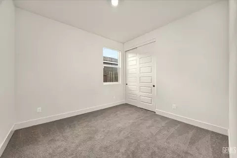 Bedroom - 6603 Wind Wolfs Ln, Bakersfield, CA 93313 photo 3 of 8