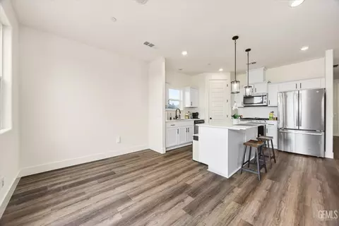 Other - 6603 Wind Wolfs Ln, Bakersfield, CA 93313 photo 7 of 9
