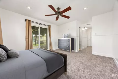 820 E Belle Ter, Bakersfield, CA 93307 photo 20