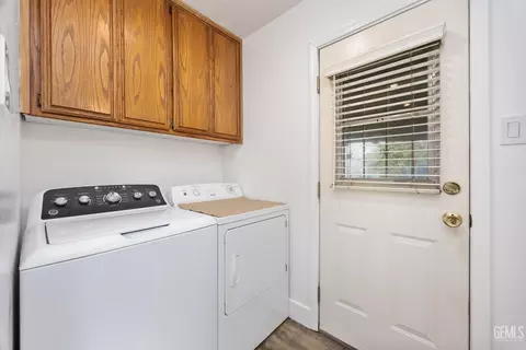 820 E Belle Ter, Bakersfield, CA 93307 photo 25