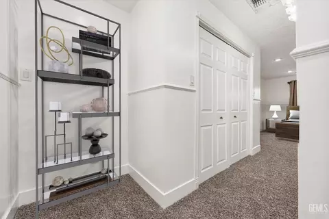 820 E Belle Ter, Bakersfield, CA 93307 photo 17