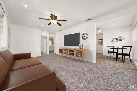 820 E Belle Ter, Bakersfield, CA 93307 photo 9