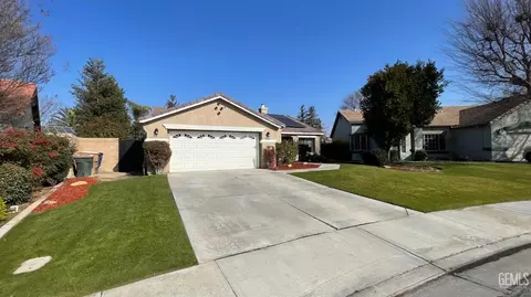 12402 Woodson Bridge Dr, Bakersfield, CA 93311