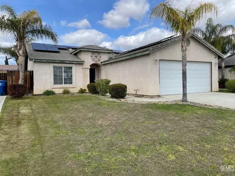 330 Fern Meadow Dr, Bakersfield, CA 93308