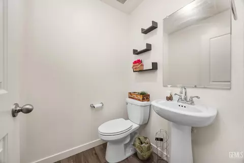 1806 Idared Ct, Bakersfield, CA 93307 photo 24
