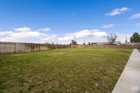 1806 Idared Ct, Bakersfield, CA 93307 photo 30