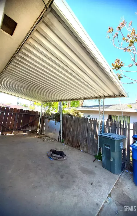 Other - 312 Trinity Ave, Bakersfield, CA 93307 photo 5 of 7