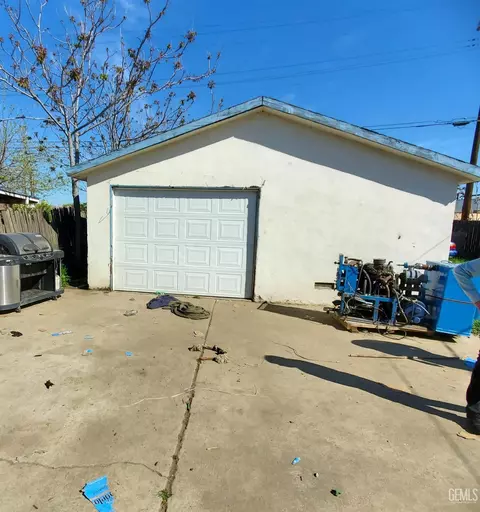 Other - 312 Trinity Ave, Bakersfield, CA 93307 photo 6 of 7