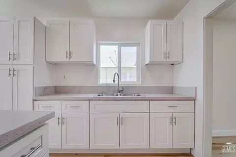 Kitchen - 188 W 2nd St, Buttonwillow, CA 93206 photo 1 of 3
