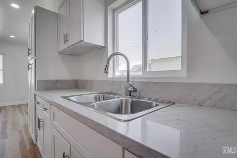 Kitchen - 188 W 2nd St, Buttonwillow, CA 93206 photo 3 of 3