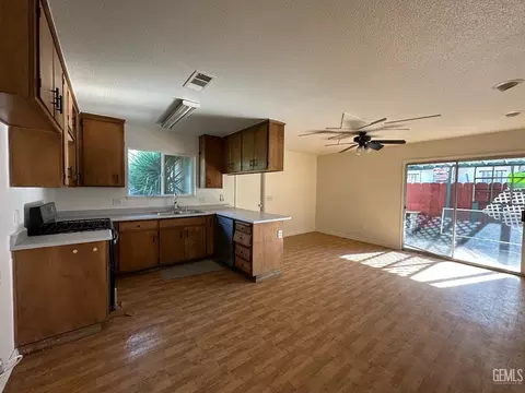 Kitchen - 3024 Penny Ln, Modesto, CA 95354 photo 1 of 1