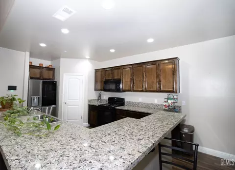 Kitchen - 2309 Persimmon St, Wasco, CA 93280 photo 1 of 1