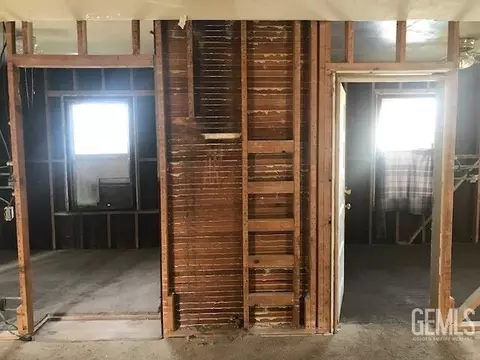 841 Broadway St, Wasco, CA 93280 photo 5