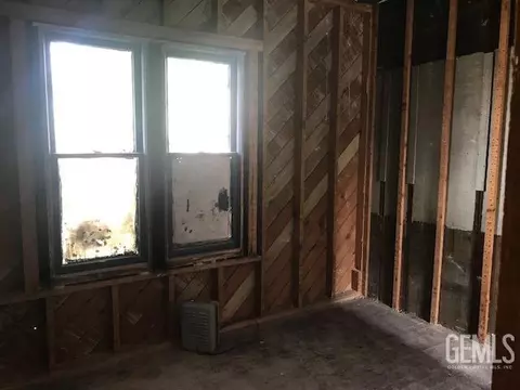 841 Broadway St, Wasco, CA 93280 photo 8