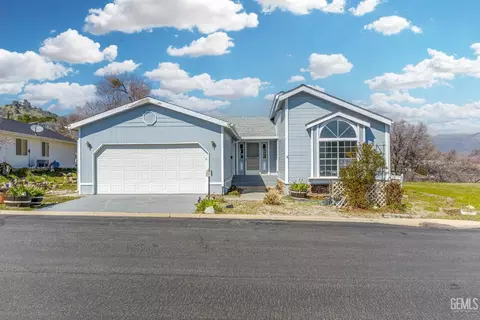 21276 White Pine Dr #52, Tehachapi, CA 93561 photo 2