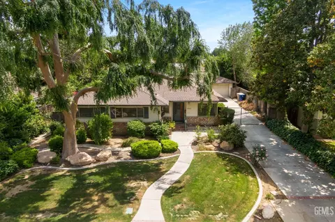 2532 Cedar St, Bakersfield, CA 93301