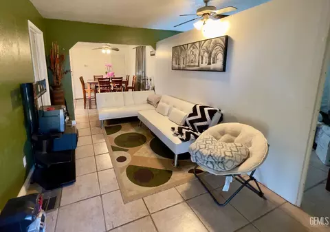 Other - 232 E Marengo Ave, Shafter, CA 93263 photo 3 of 6