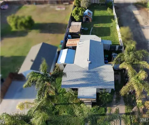 View/Area - 232 E Marengo Ave, Shafter, CA 93263 photo 1 of 1